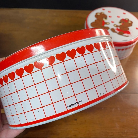 Valentine 3 Vintage Amscan Bears & hearts food or gift Storage Tins - Picture 5 of 13